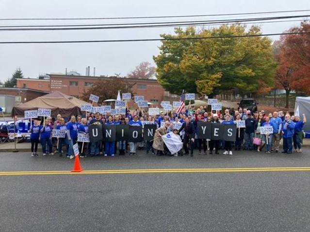 Blumenthal and U.S. Representative Joe Courtney (D-CT) joined local leaders in standing with employees from Windham Community Memorial Hospital’s technical support, service, and maintenance union who are protesting inadequate pay, rising health insurance premiums, unfair working conditions, and the ongoing patient care crisis. 